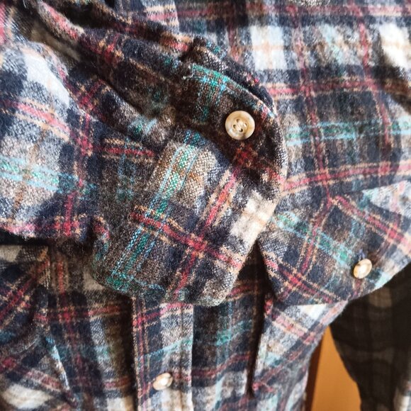Small Vintage Plaid WoolFlannel Shirt Quilted Collar Lining 1970's Lumberjack - Picture 5 of 6